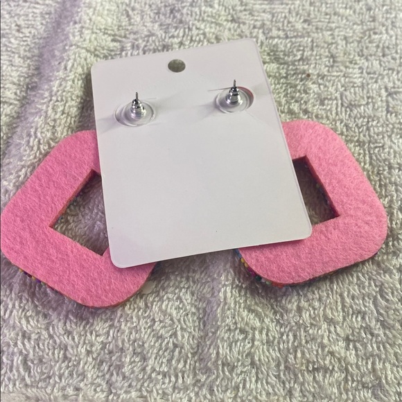 Multicolor beaded earrings - Picture 3 of 4